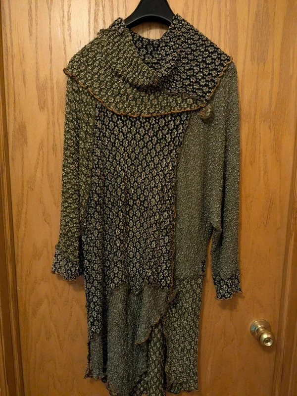 A boho Lagen look patchwork dress