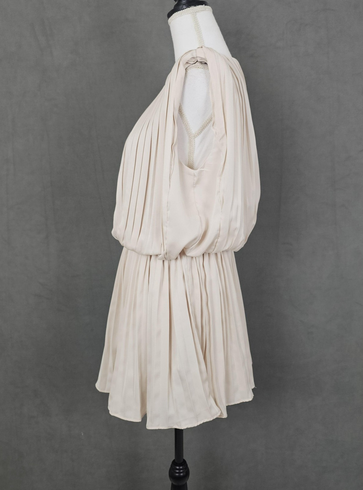 Hausen Dress Womens Medium Beige Pleated Sleeveless Blouson Mini Party Dressy