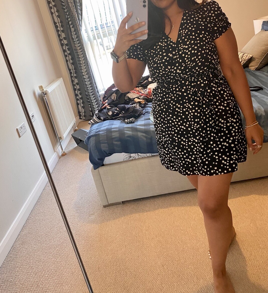 Forever21 Black& white Polka Dot belted elasticised summer dress with pockets