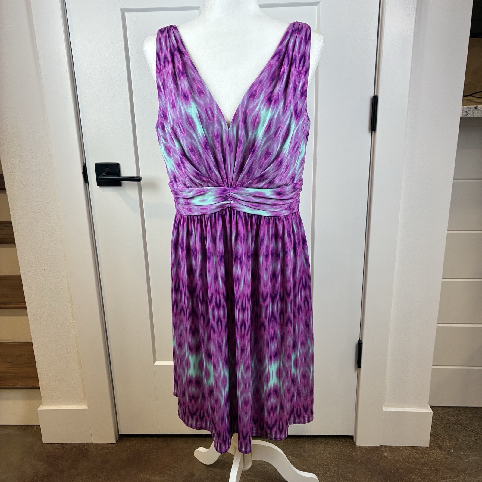 Ivy & Blue Maggie Boutique Sleeveless V-Neck Purple Aqua Summer Dress Size 12 i