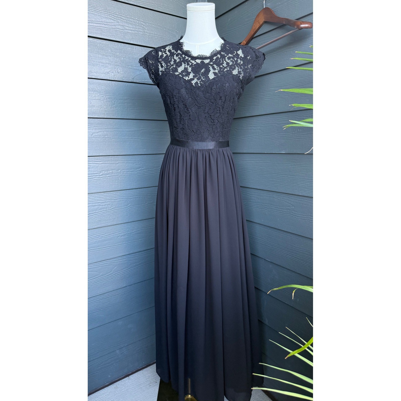 Miusol Black Lace Chiffon Maxi Dress Formal Evening Gown Size Small