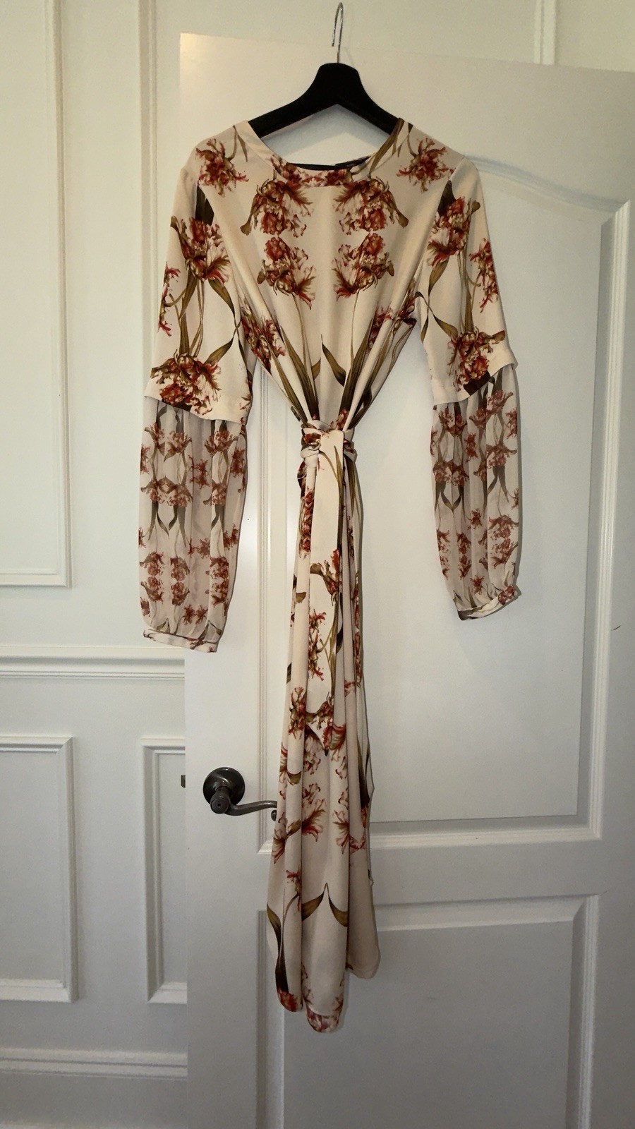 BCBGMAXAZRIA Floral Belted Maxi Dress Balloon Sleeve Beige Red Brown L