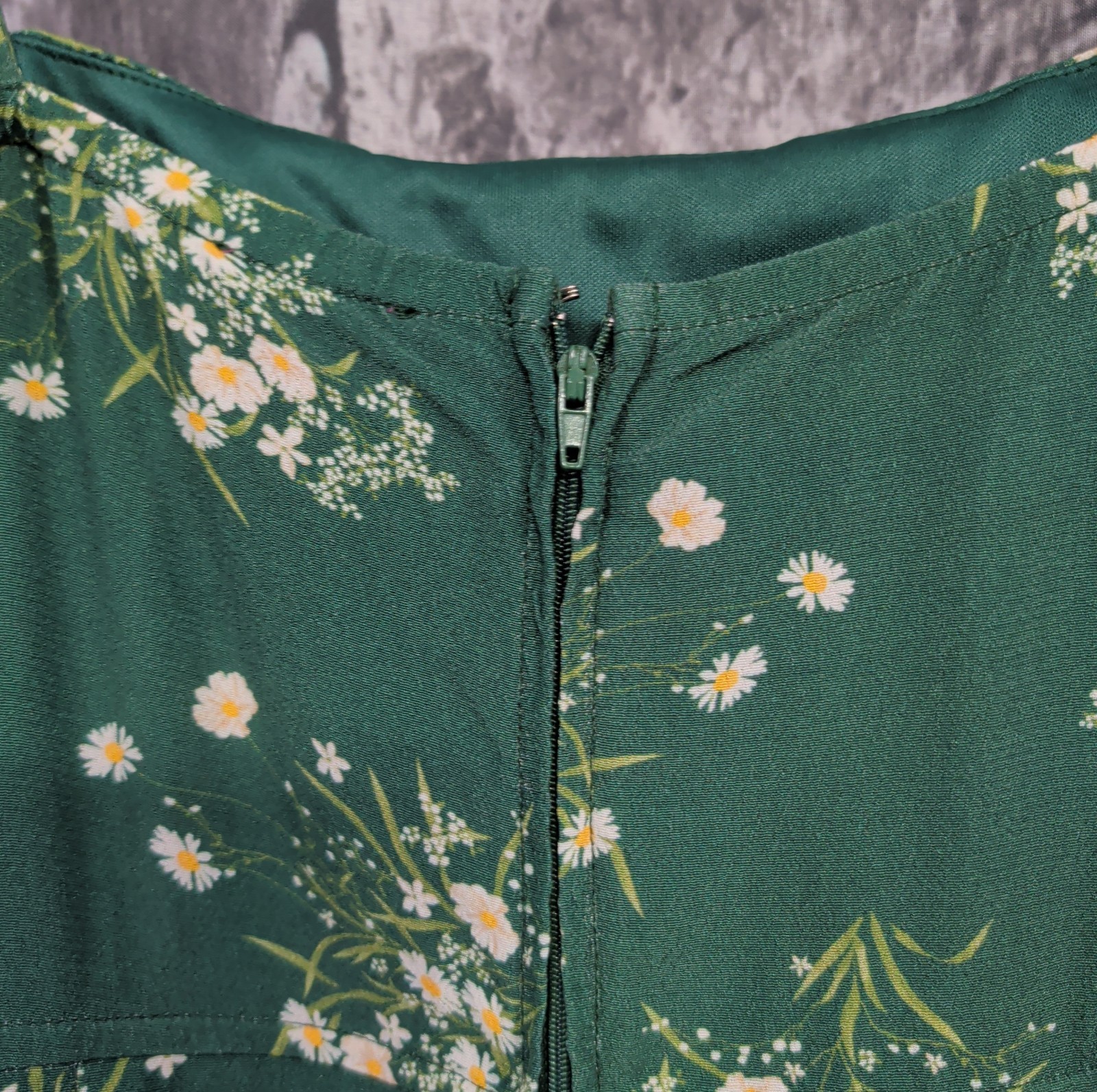 Mi Ami Size Large Green Floral Lined Back Zipper Sleeveless Sundress NWT!