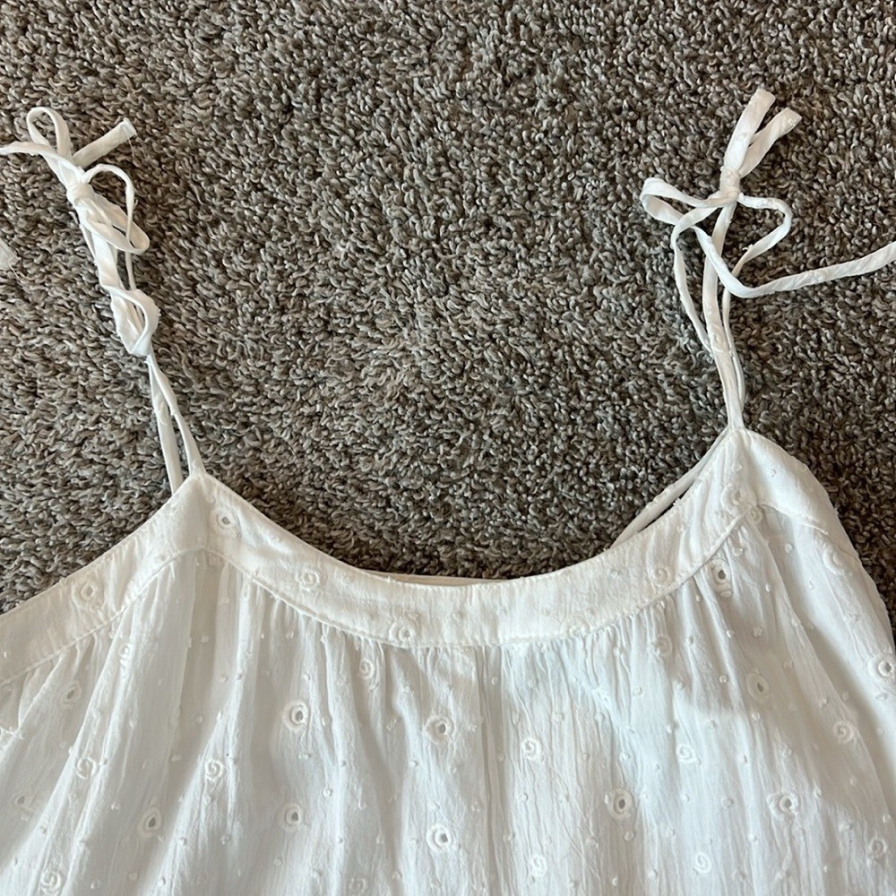 EUC Woman’s Loft White Clip Bow Strap Ruffle Swing Dress Small 4 6 Eyelet Flowy