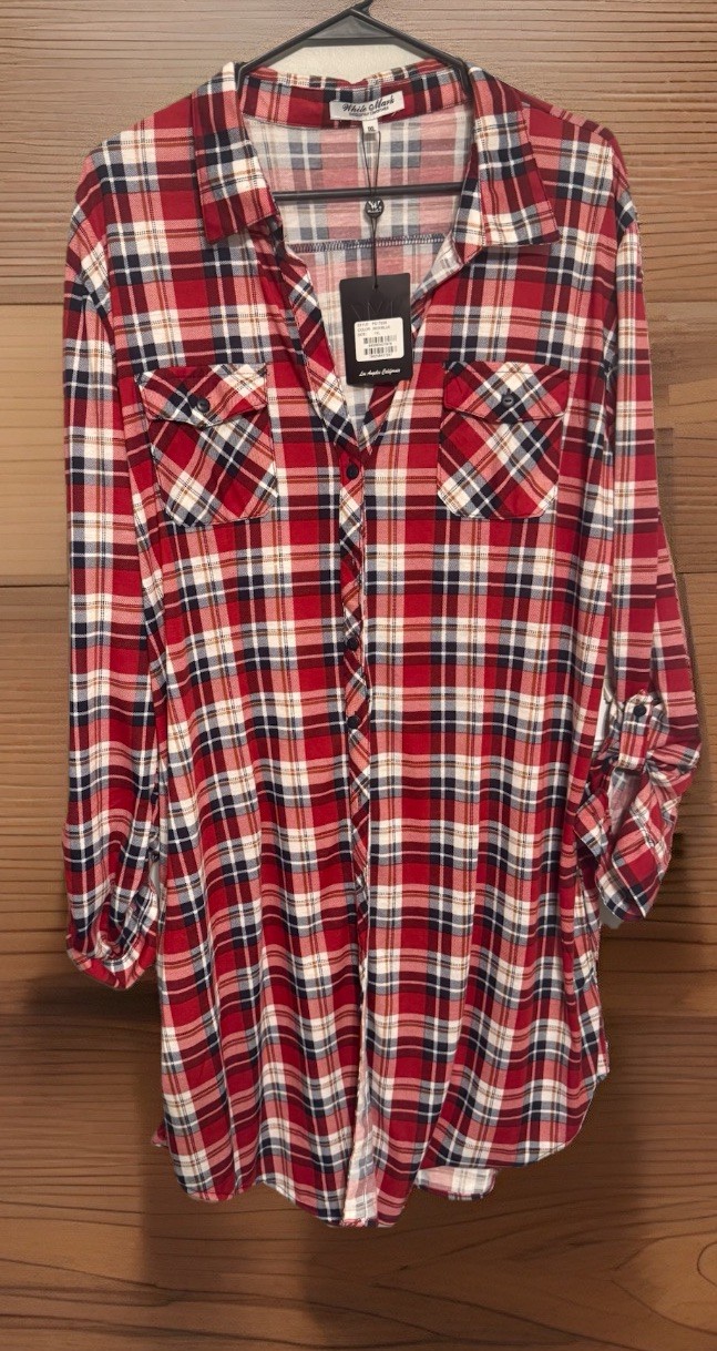White Mark Red Plaid Oversized Very Soft Shirt, Size 1XL NWT