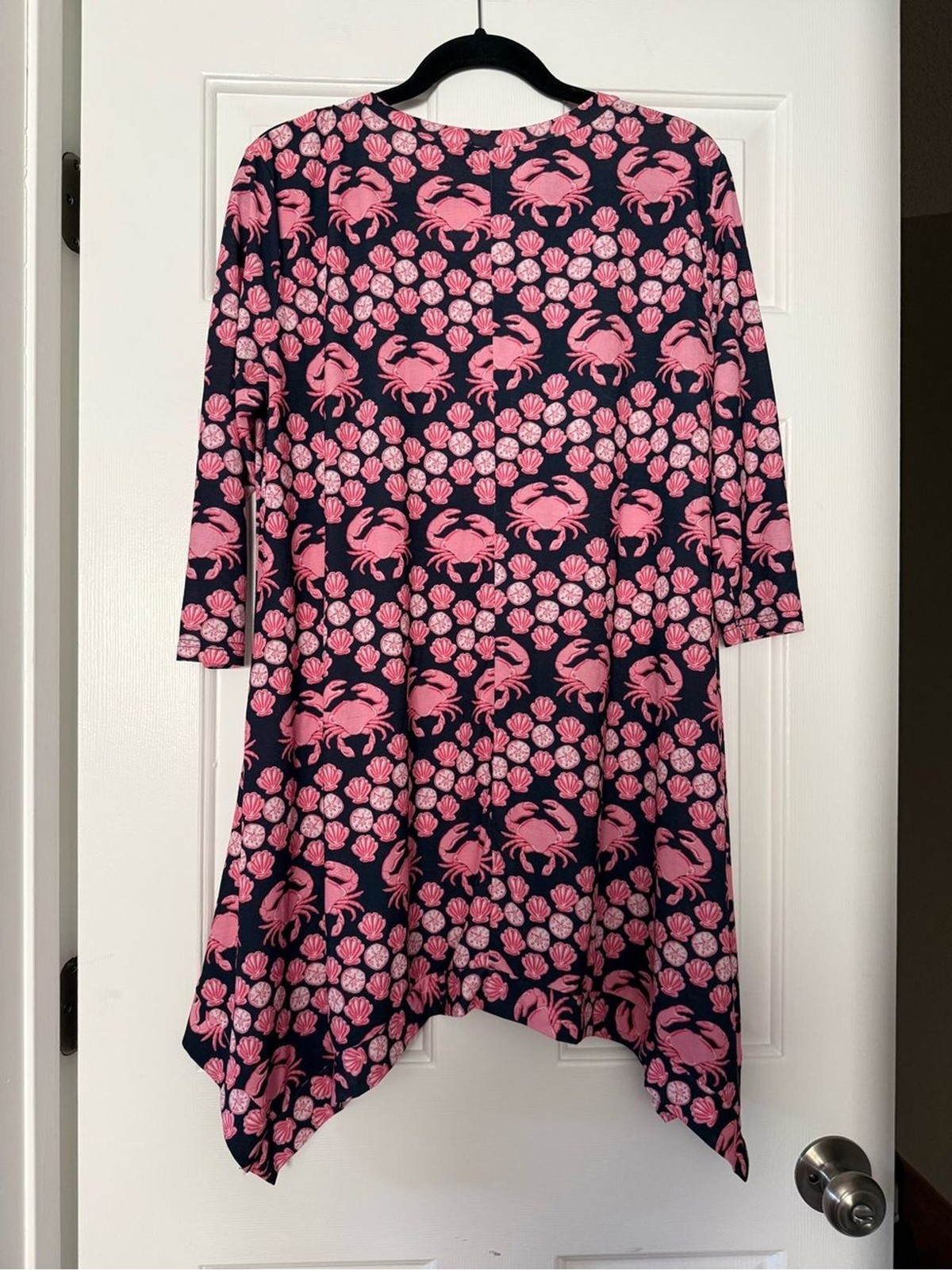 Simply Southern Pink Crab Shell Print Dress Medium Beach Coastal Sharkbite Hem