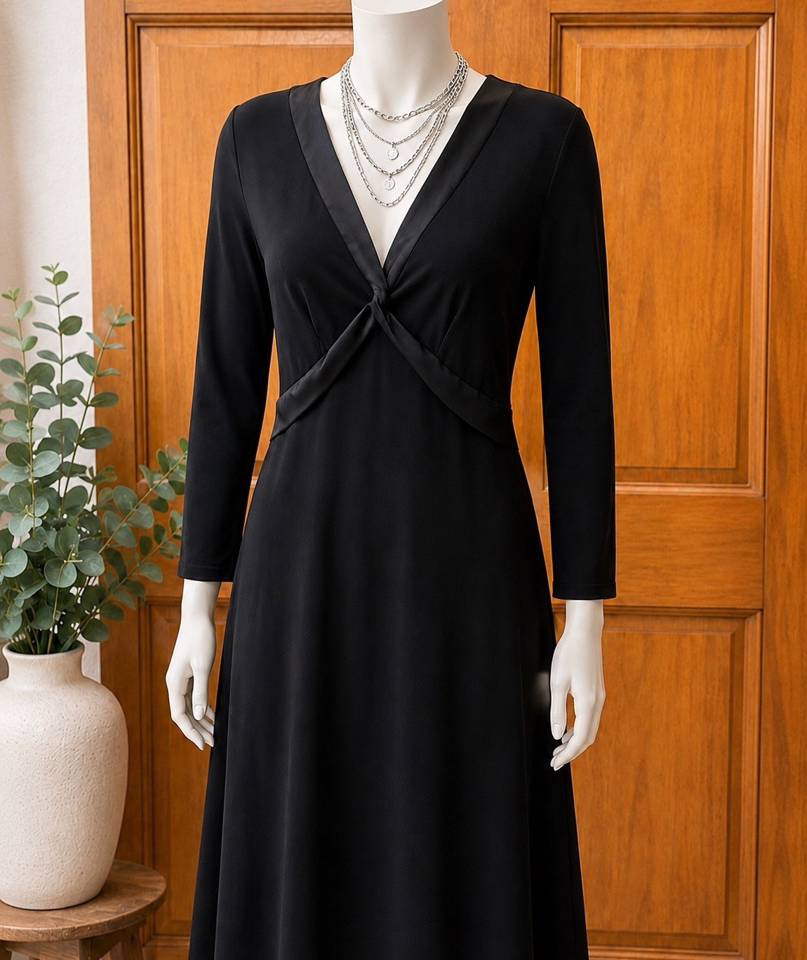 BCBG Paris Black Twist Front Midi Dress Long Sleeve Stretch Knit Women’s S