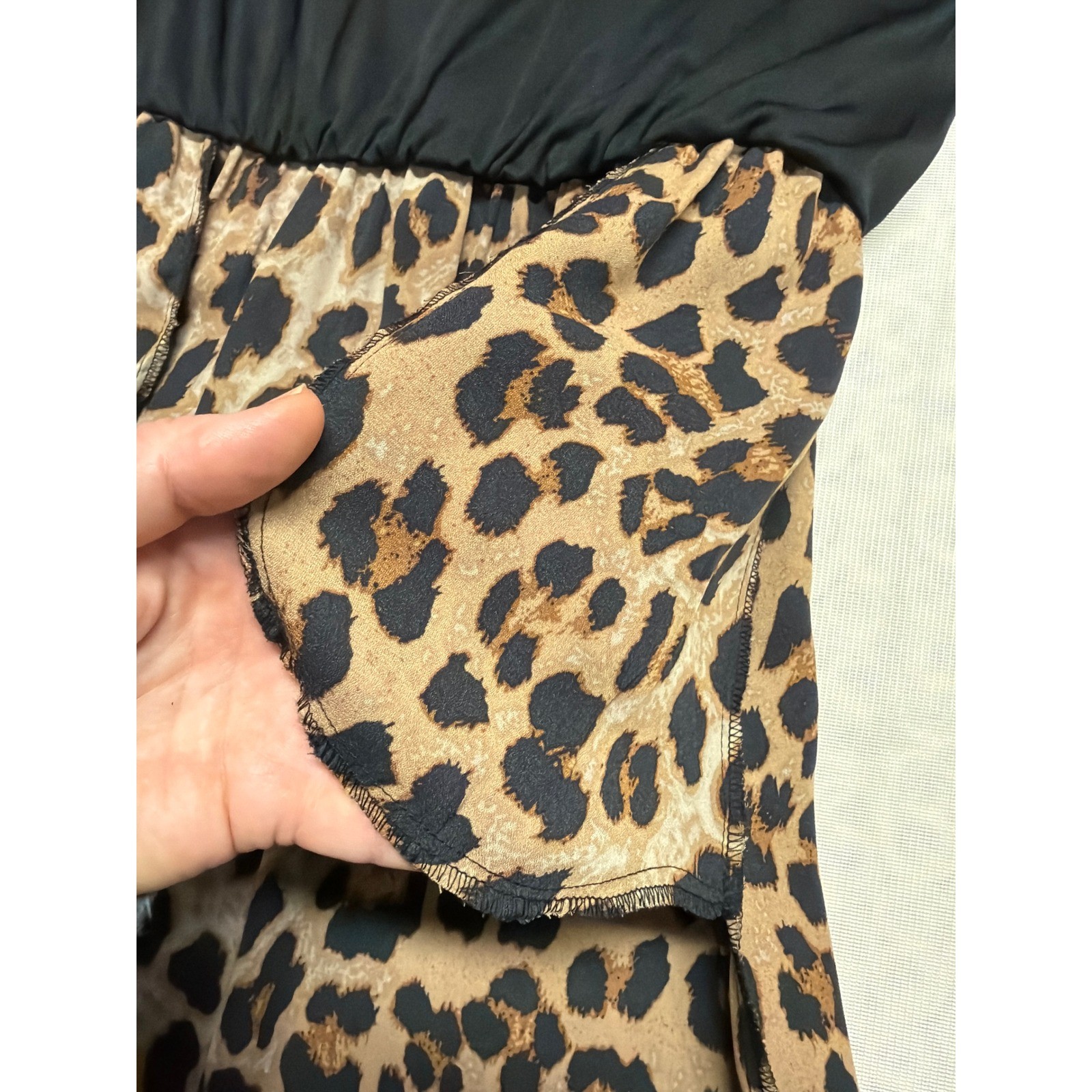 DR2 Leopard Print Cap Sleeve Mini Dress Tan Brown Black Small Split Neck