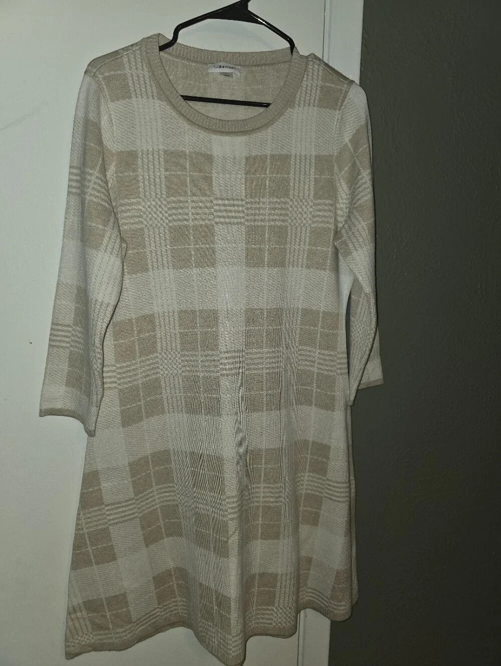 Women’s Calvin Klein Beige and Cream Plaid Knit Midi Dress Size L