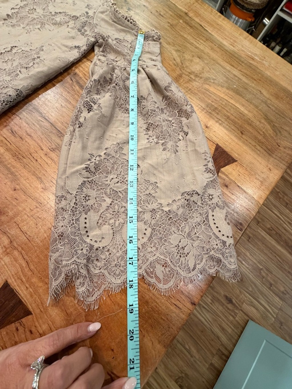 Loveriche NWT Lace Cold Shoulder Mini Dress Taupe Boho Bell Sleeve Medium Brand