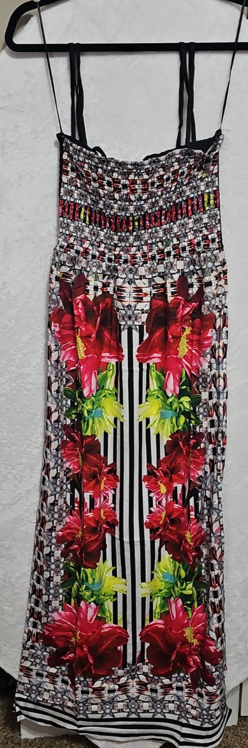 May & July Women’s NWT Tropical Floral Maxi Dress Smocked Bodice Size Medium