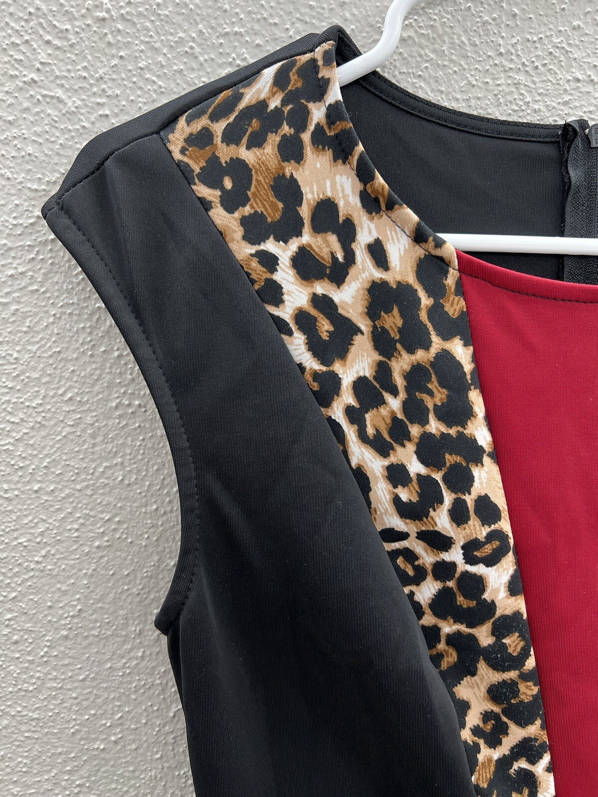 Womens Mystic Dress Size Unknown Red, Black, Animal Print Color Block Cap Sleeve