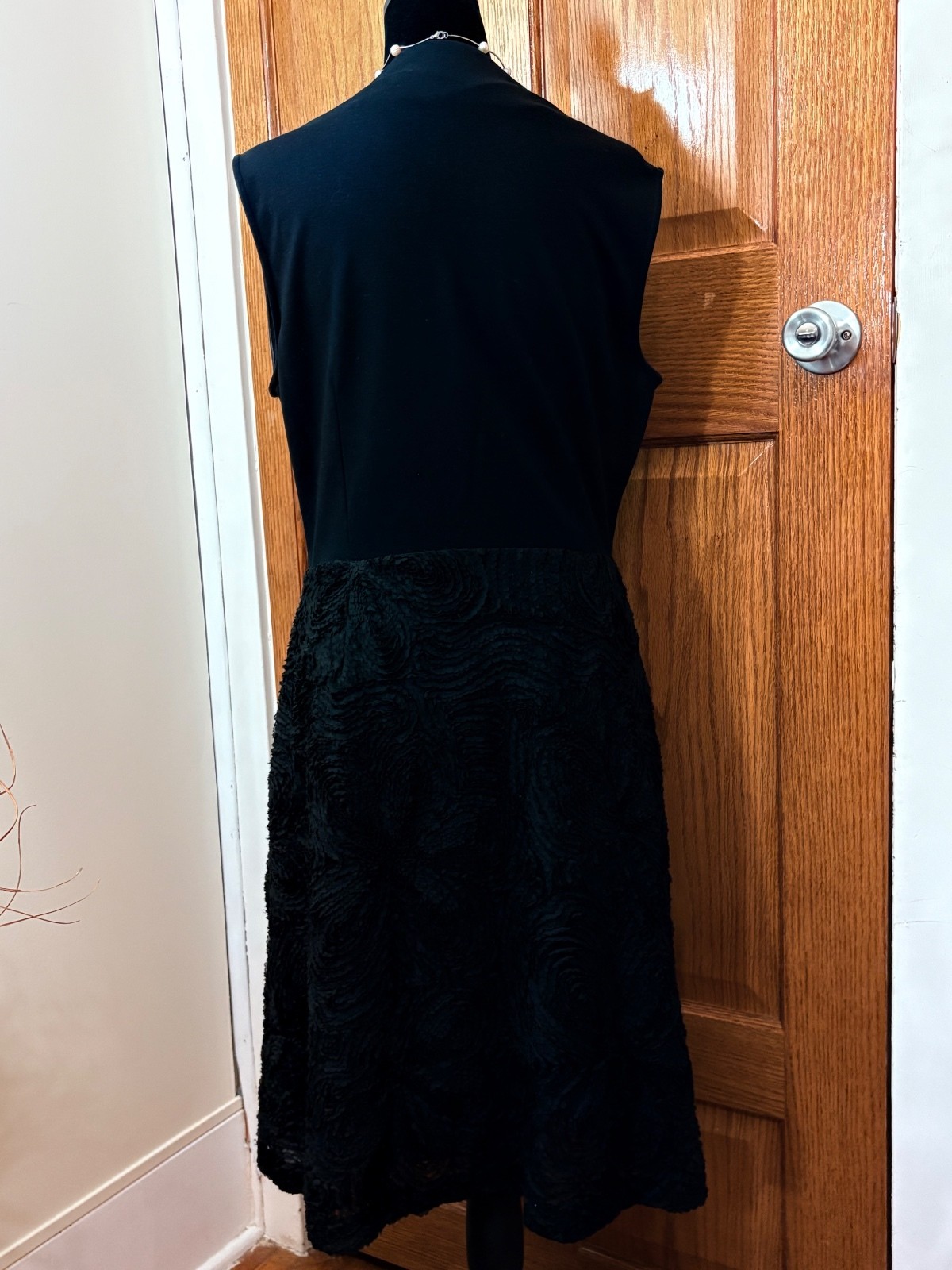 Size 12 Black Sleeveless Textured Fit & Flare Midi Dress