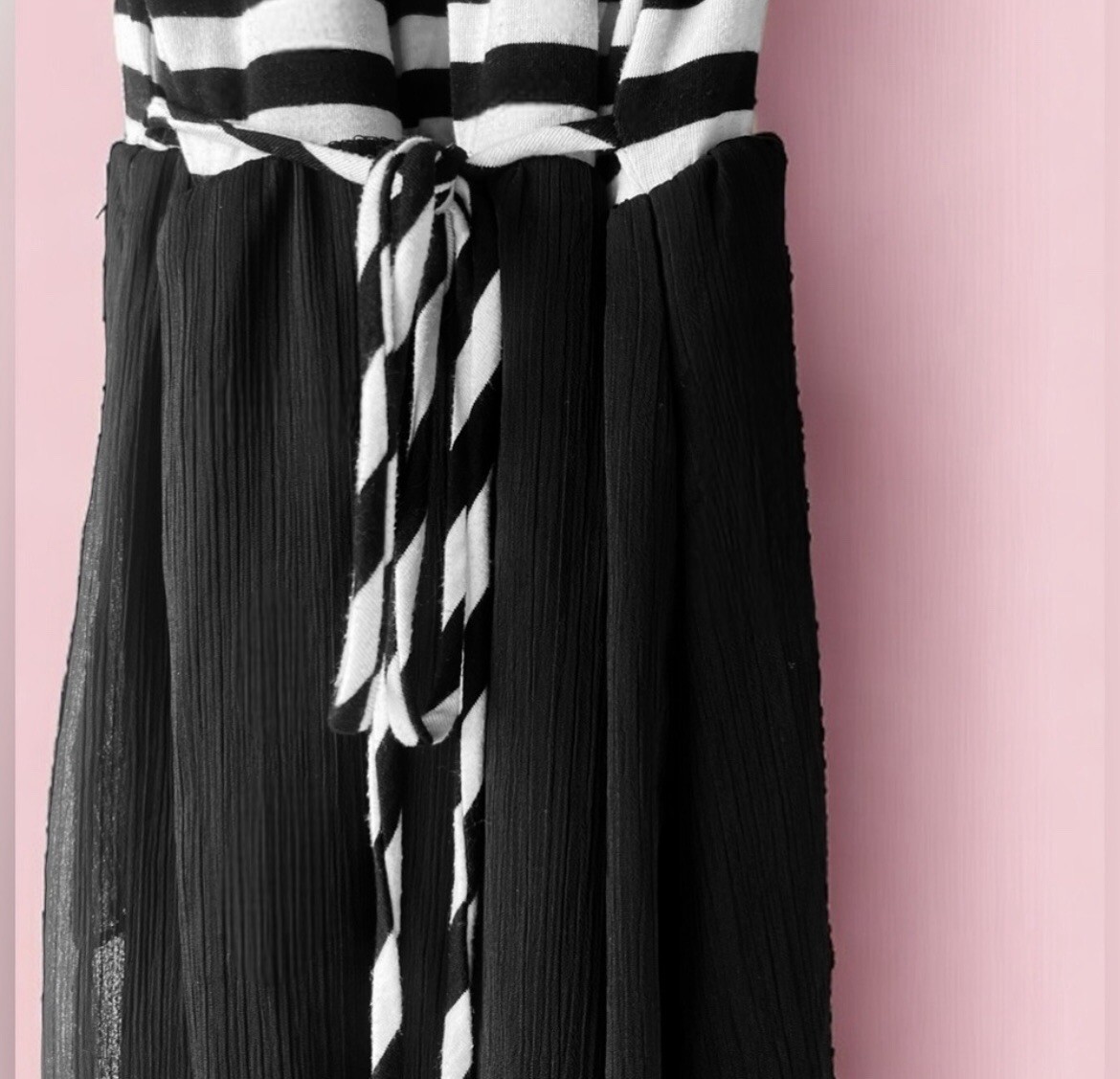 Black & White Sleeveless Summer High Low Dress – Size Small