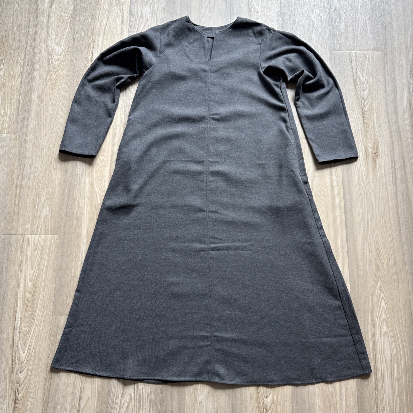 NWT Women’s MUJI Gray Long T-Shirt Dress Gown Size Small Wool Pockets V Neck