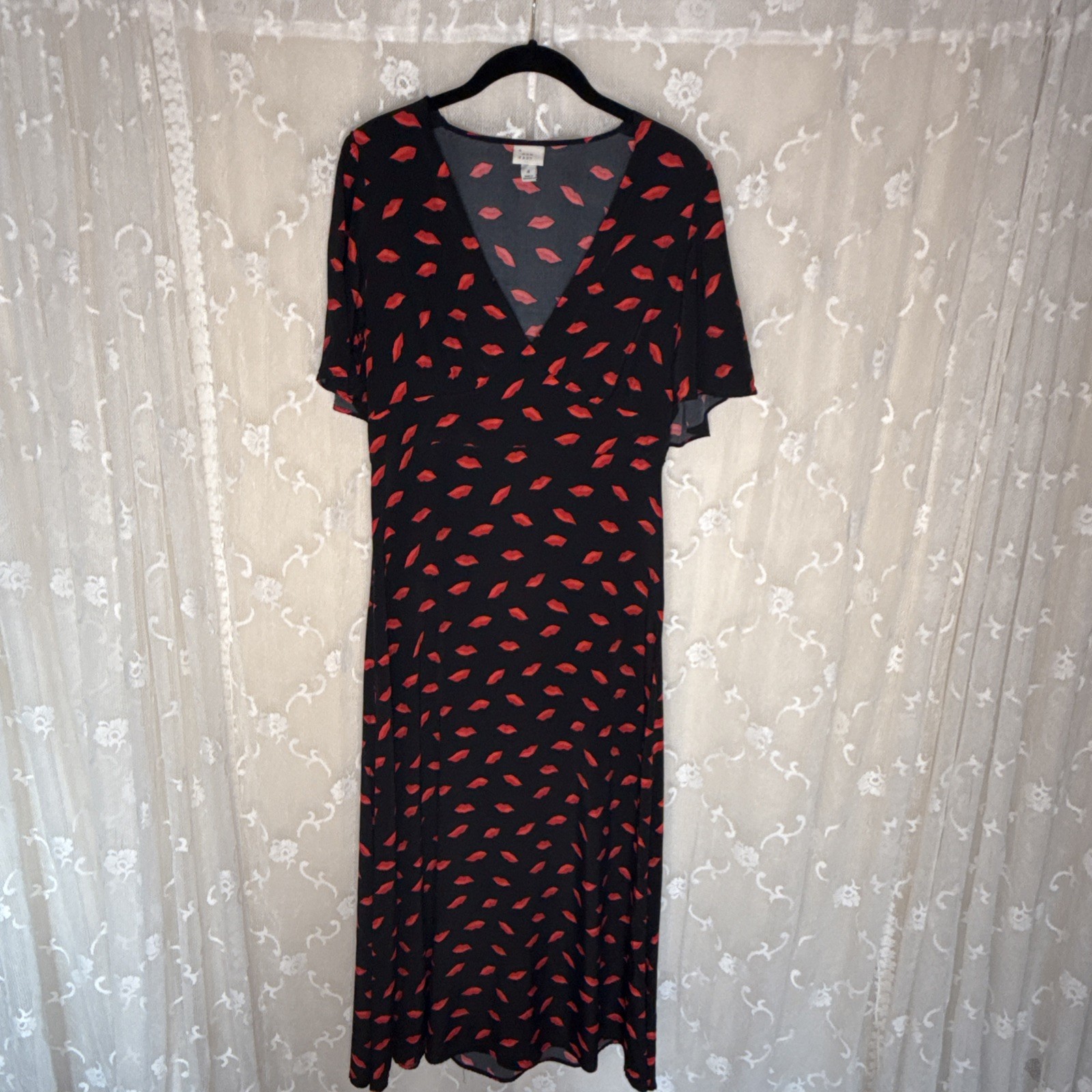 A New Day Black Rayon Red Lips Long Opaque Maxi Dress Flutter Sleeves Size 8
