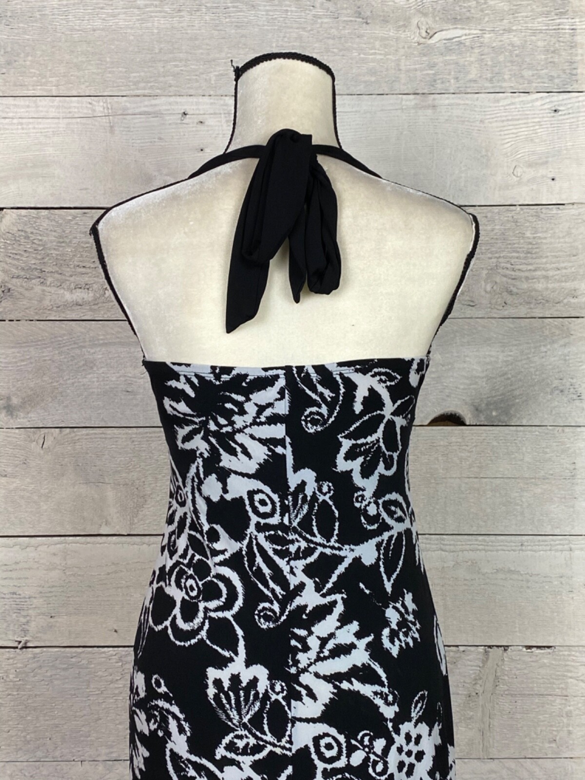 Catch My I Maxi Dress Womens Small Halter Floral Stretch Empire Resort Vacation