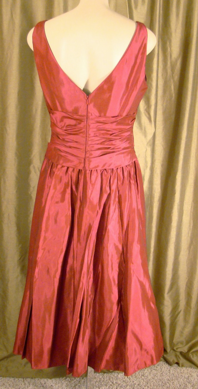 Watters & Watters Tea Length A-Line Sleeveless Sz 12 Prom Bridesmaids Dress 9390