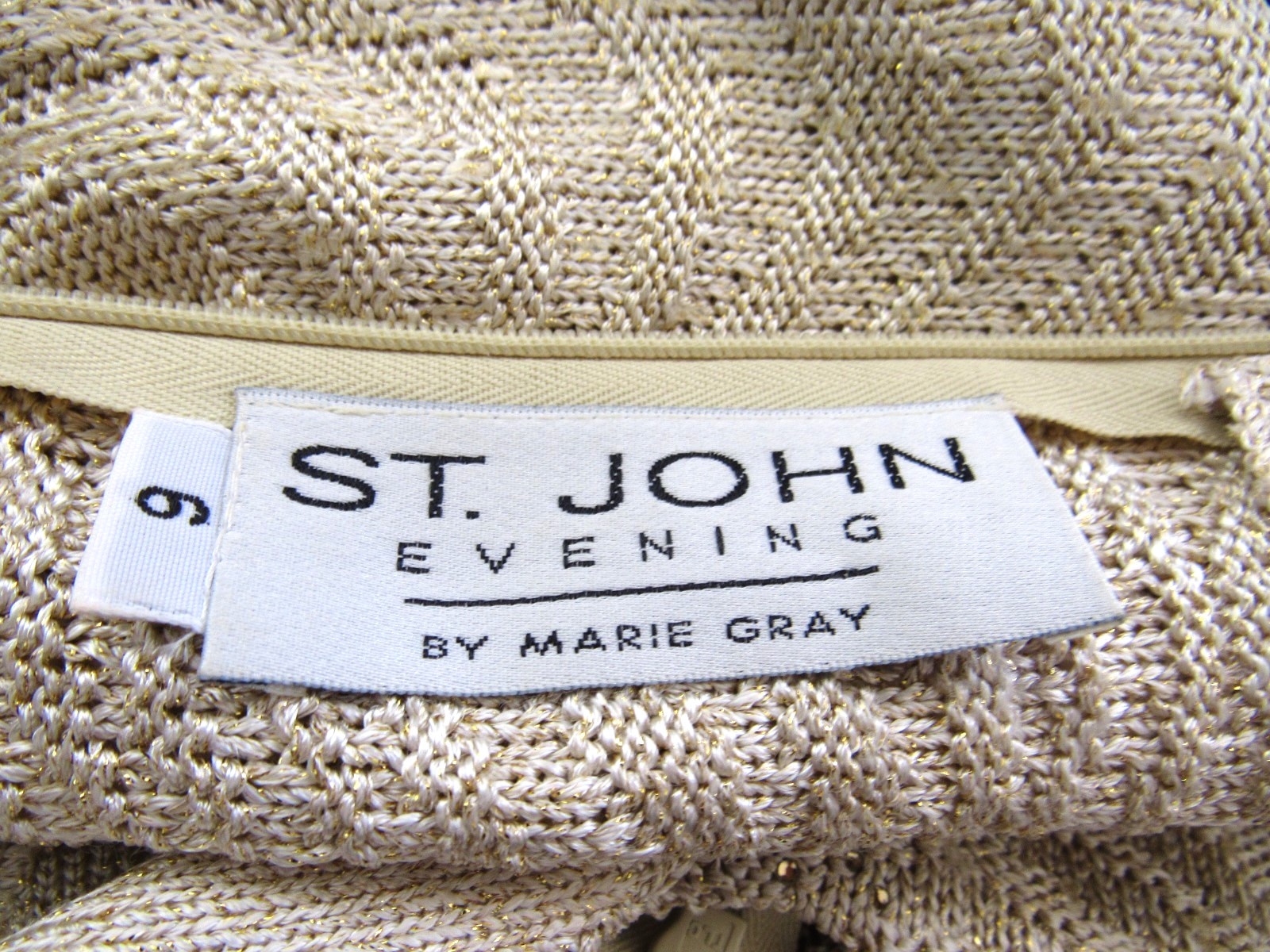 St John Evening Ivory Gold Metallic Knit Crystal Sequins Sleeveless Dress Size 6
