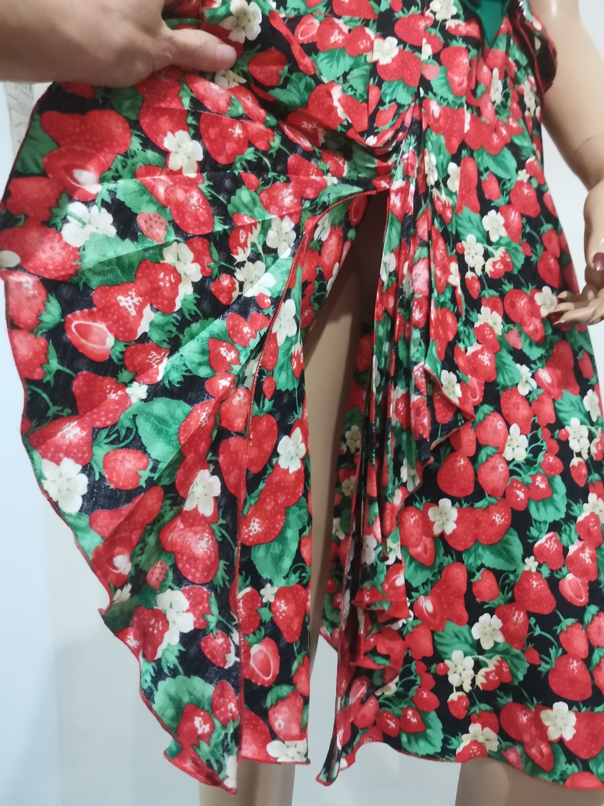 🆓US🛃 SS 2006 Dolce&Gabbana strawberries printed silk corset dress IT 38