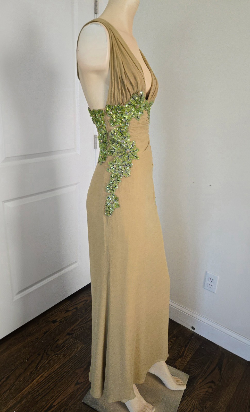 Vintage Mandalay Green Silk Beaded Sequin Y2K Plunging V Neck Evening Gown 6