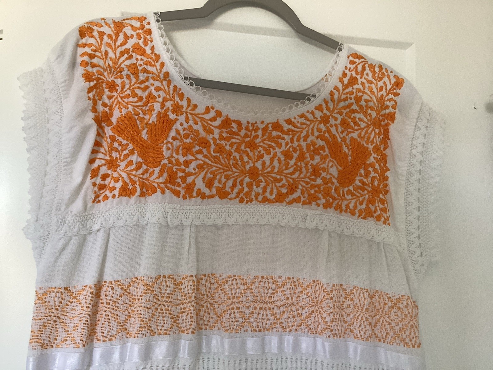 NWOT Beautiful White And Orange Cotton Women’s Mexican Dress One size