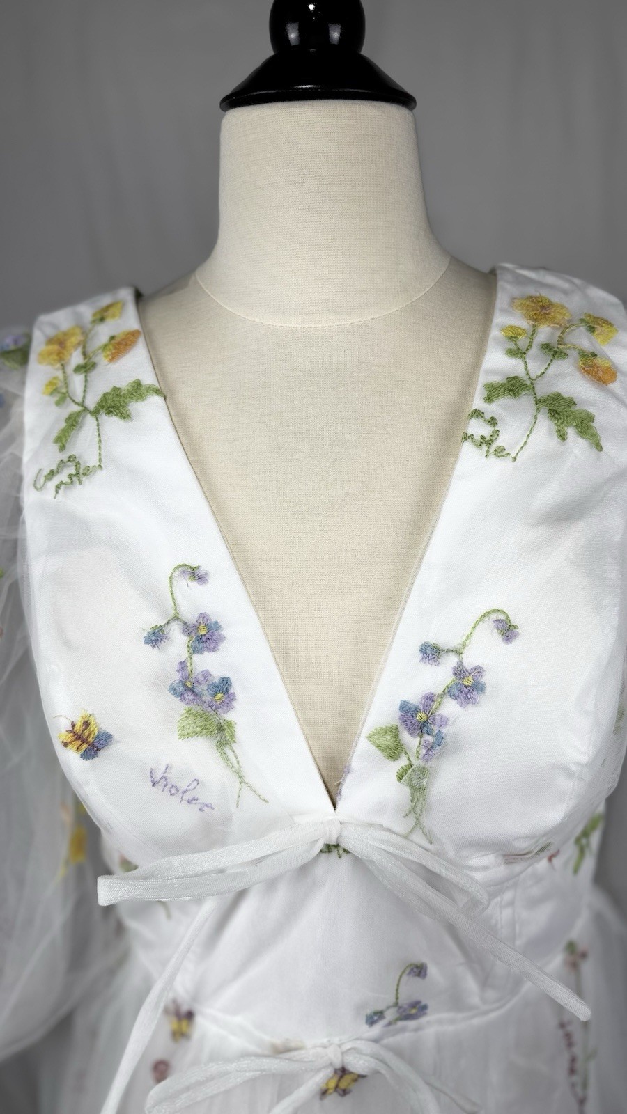 Whimsical Wildflower Embroidered Dress Tulle Puffy Sleeve Corset Back Size M