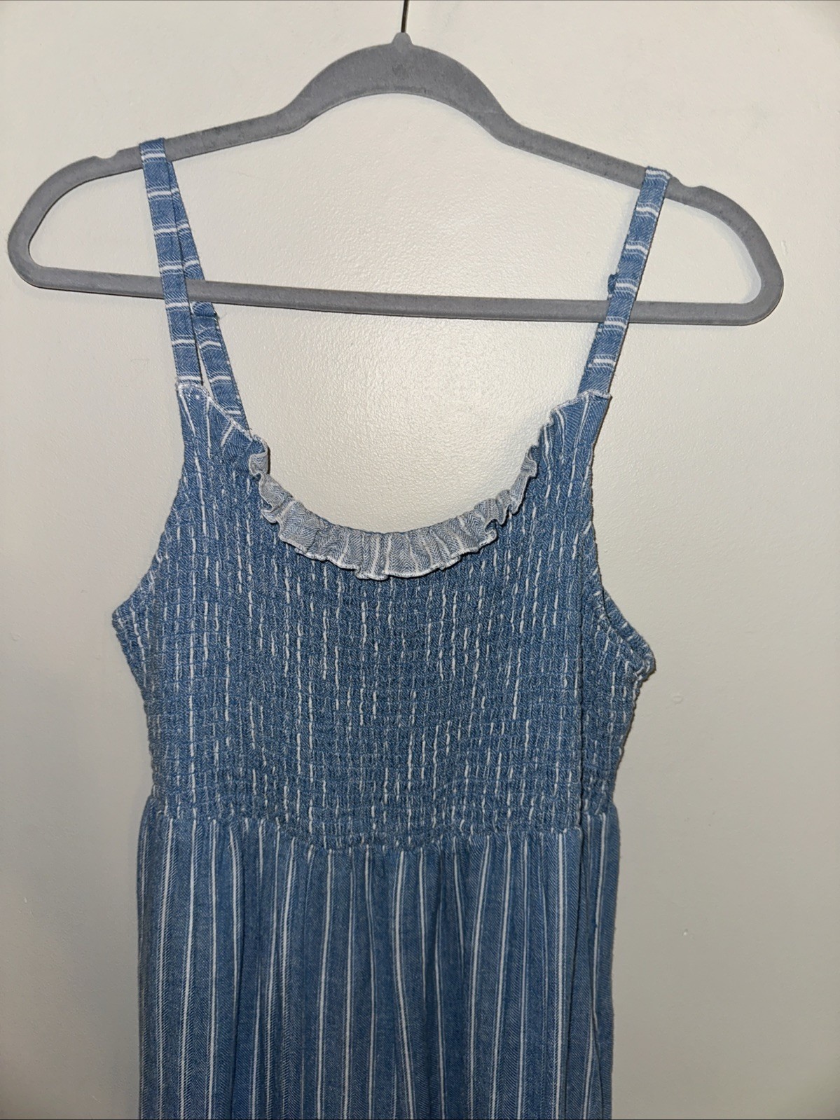 Isabel Maternity By Ingrid & Isabel Maxi Dress Womens M Blue Chambray Smocked