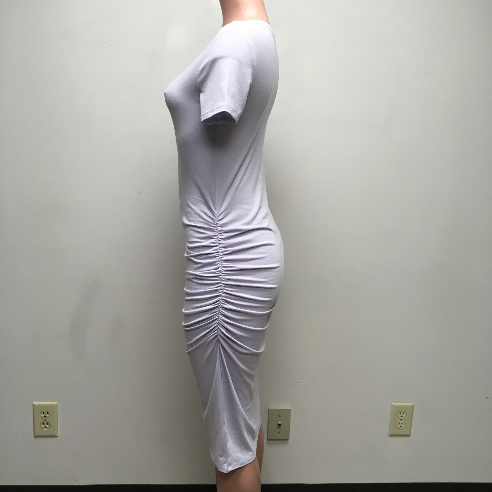 Treasure Bond Womens White Short Sleeve Ruched Stretch Knit Sheath Shirt Dress S