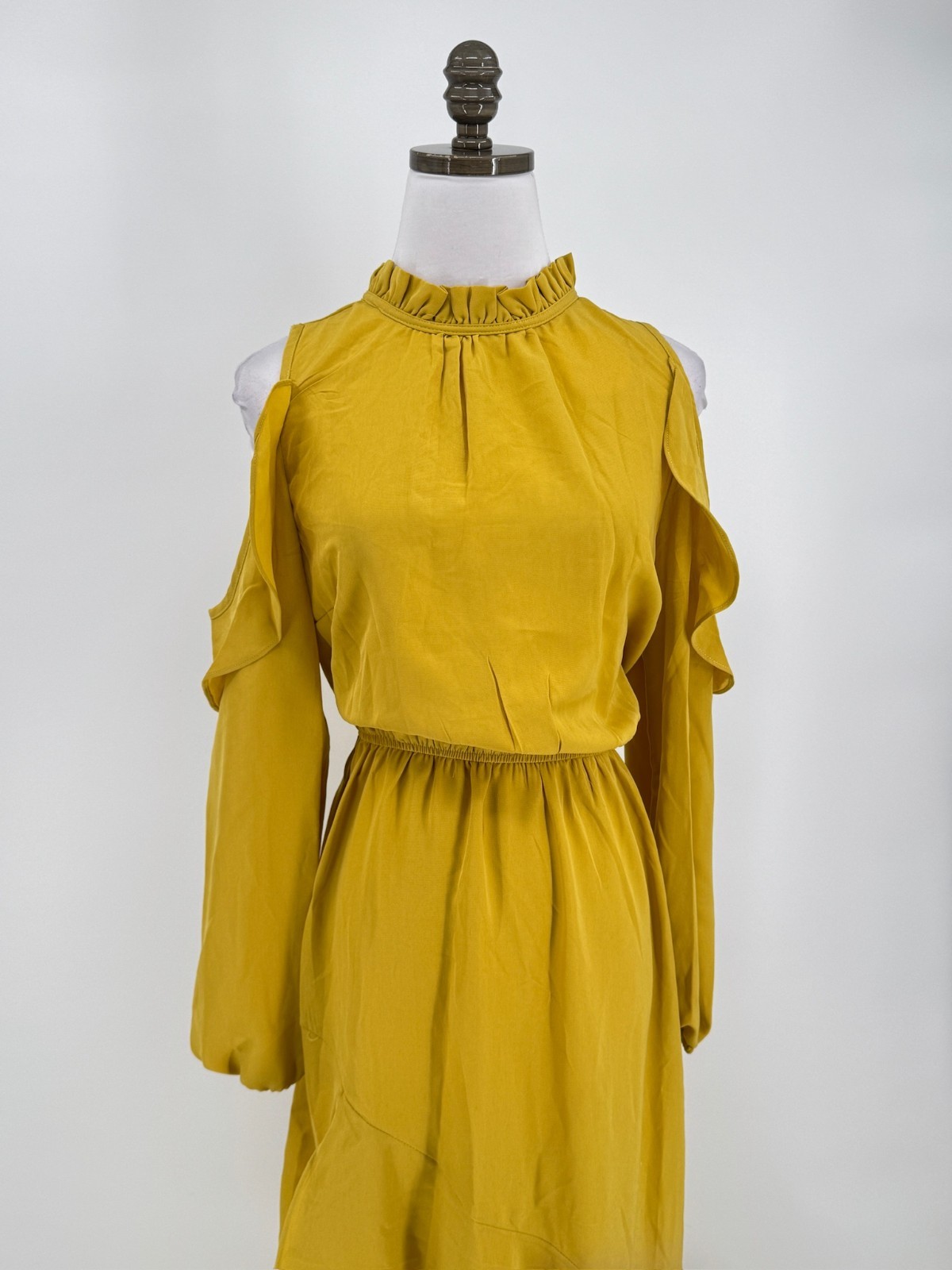 Hayden Los Angeles Mustard Yellow Cold Shoulder Mock Neck Blouson Dress Sz L NEW