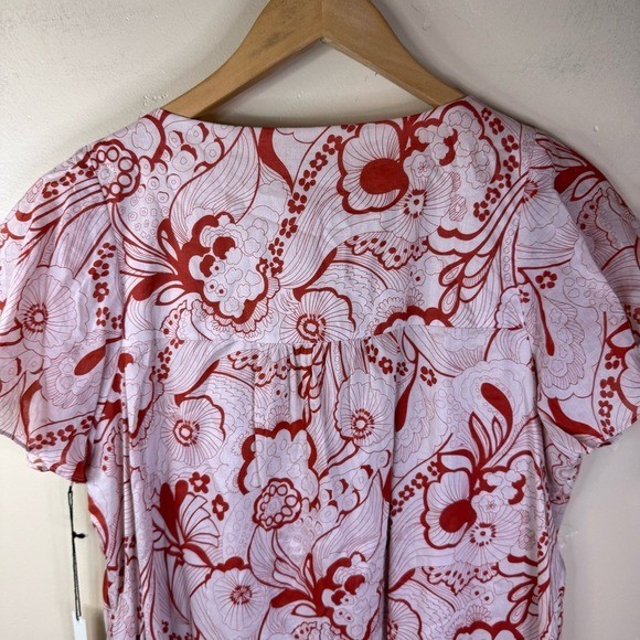 NWT Vertigo Paris Size Large Shift Dress with Floral Abstract Pattern Beaded