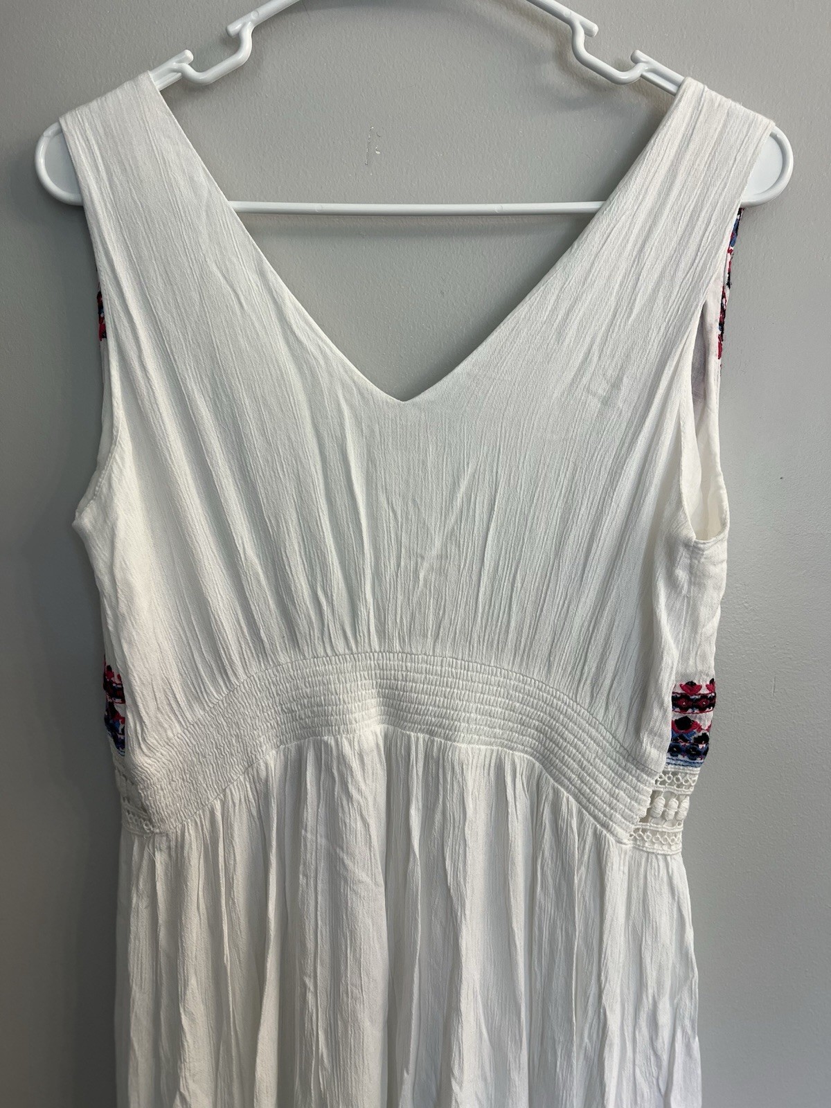 Spence Sleeveless Red/White/Blue Embroidered Crinkle Maxi Dress Size S Boho Chic