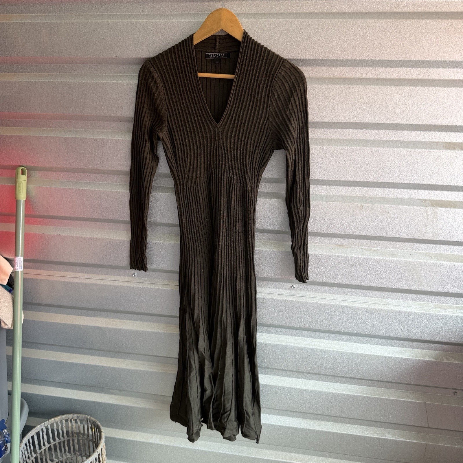 Peruvian Connection ribbed deep v-neck sweater dress Size Small