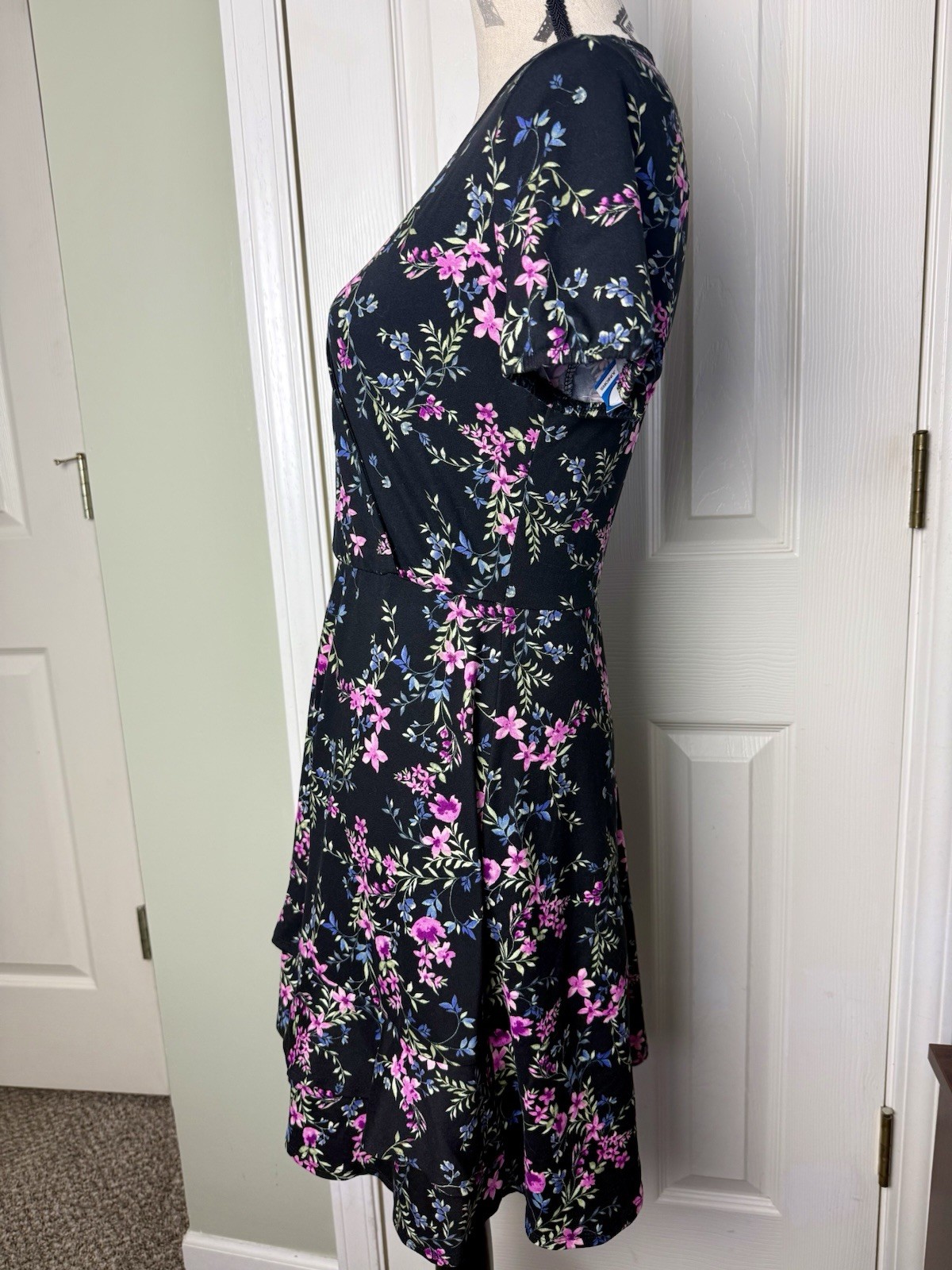 New FORTUNE+IVY Boho Black Floral Puff Sleeve Faux Wrap Comfy Dress Women Size S