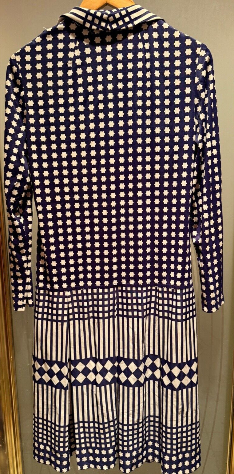 SIZE MEDIUM Navy/White Sheath Full Midi Button Up Geometric Pleated Skirt