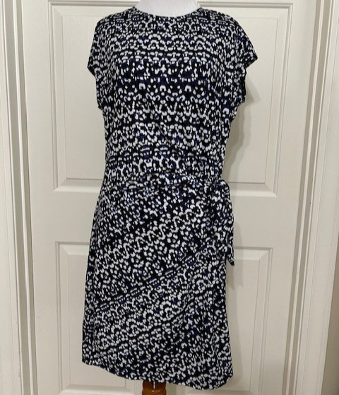 NWT Nicole Miller size M blue white black short sleeve side tie dress womens