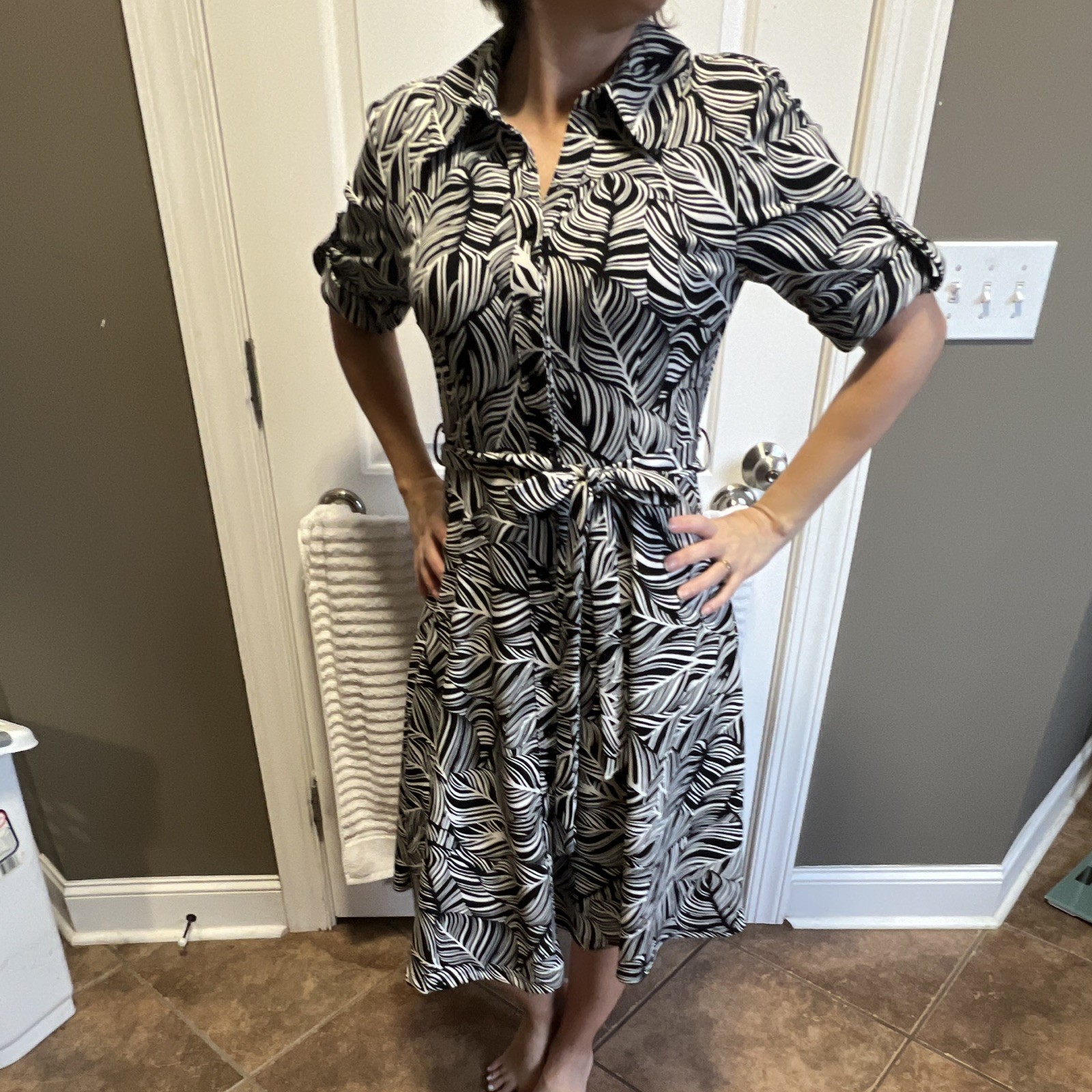 Shelby & Palmer Women’s 6 Black/White Abstract Shirt Dress 3/4 Pockets Belted