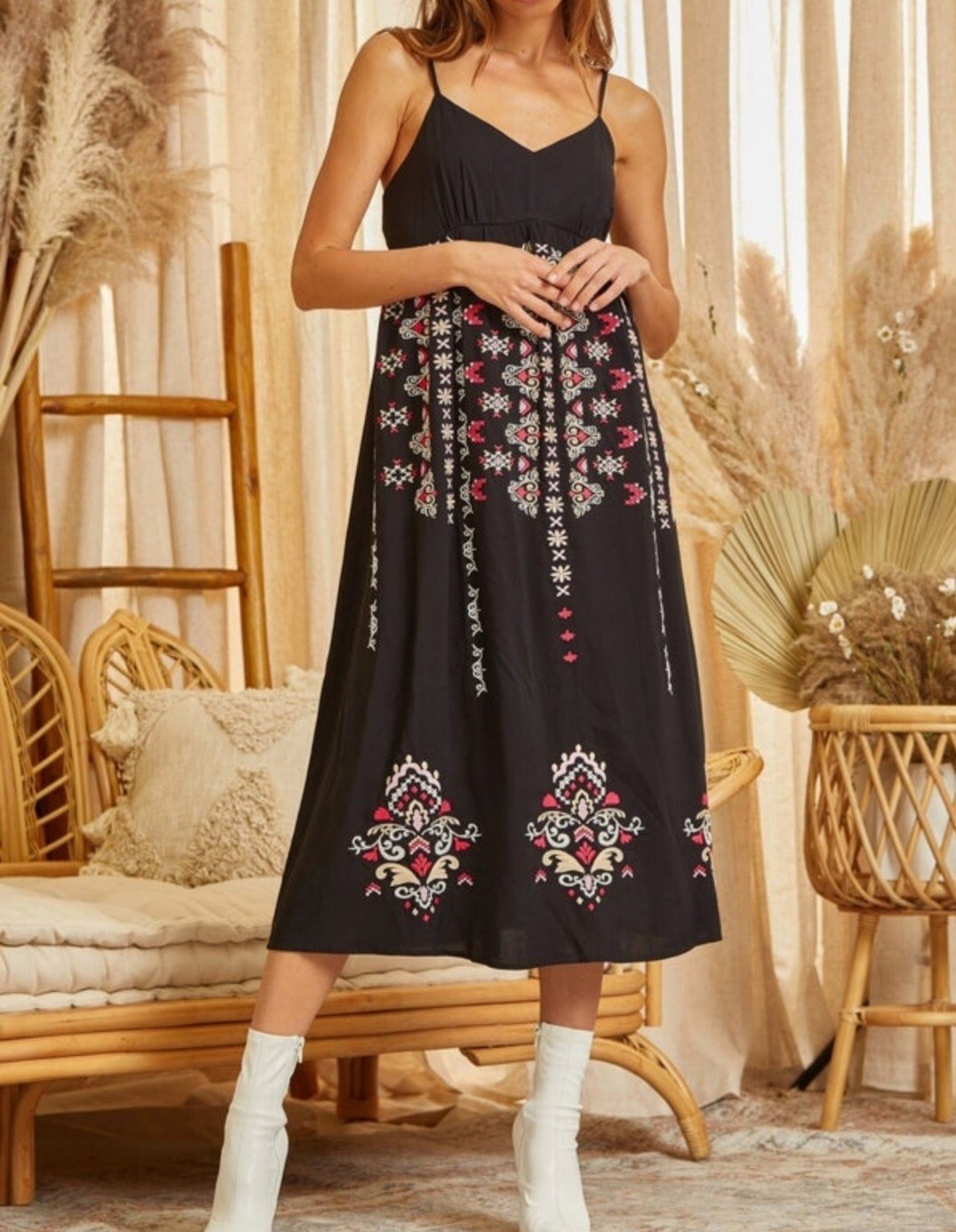 Savanna Jane Maxi dress Black embroidered Luna midi womens Medium M Sundress NWT