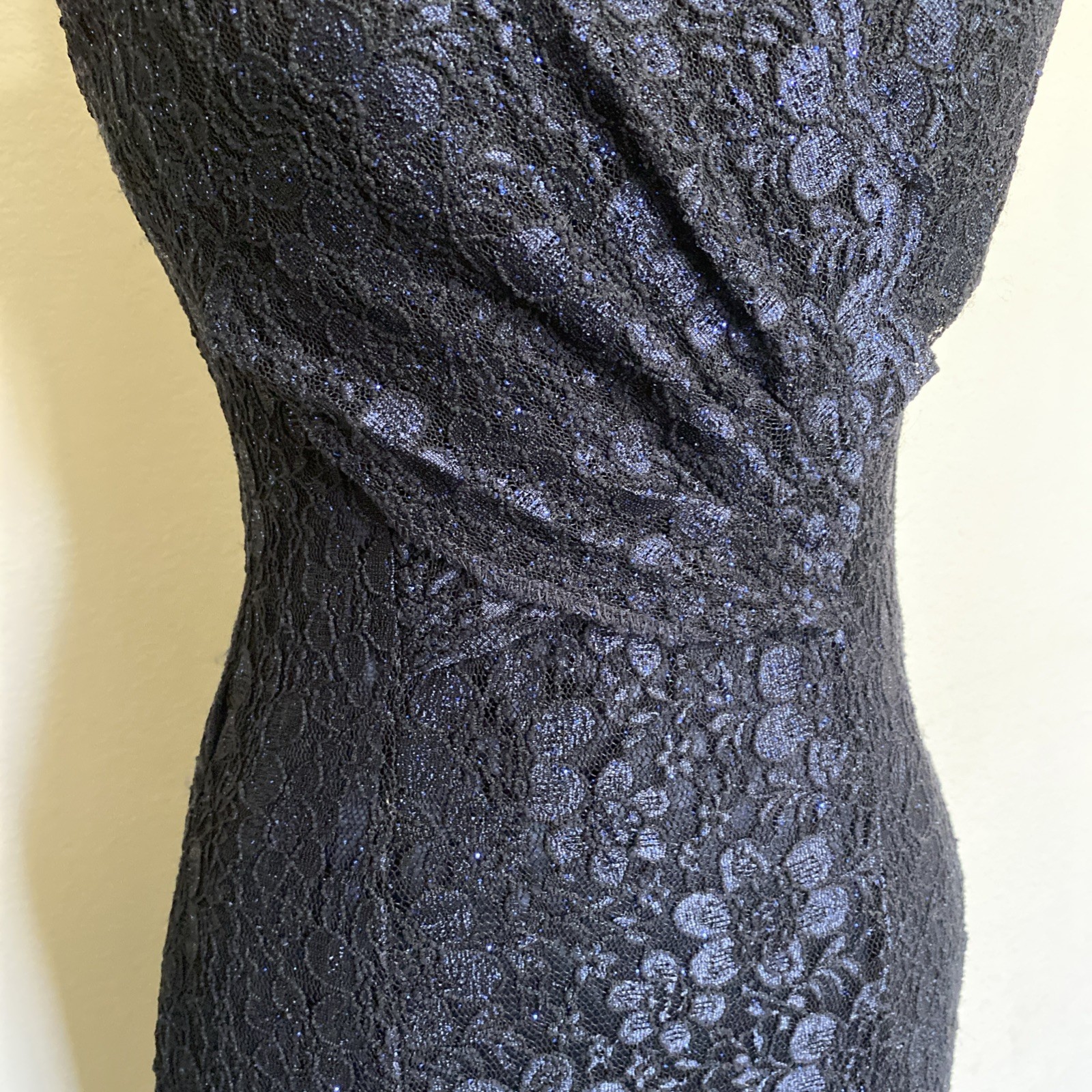 Tahari Arthur Levine Lace Maxi Dress Navy Shimmer Stretch Bodycon Evening wear 2