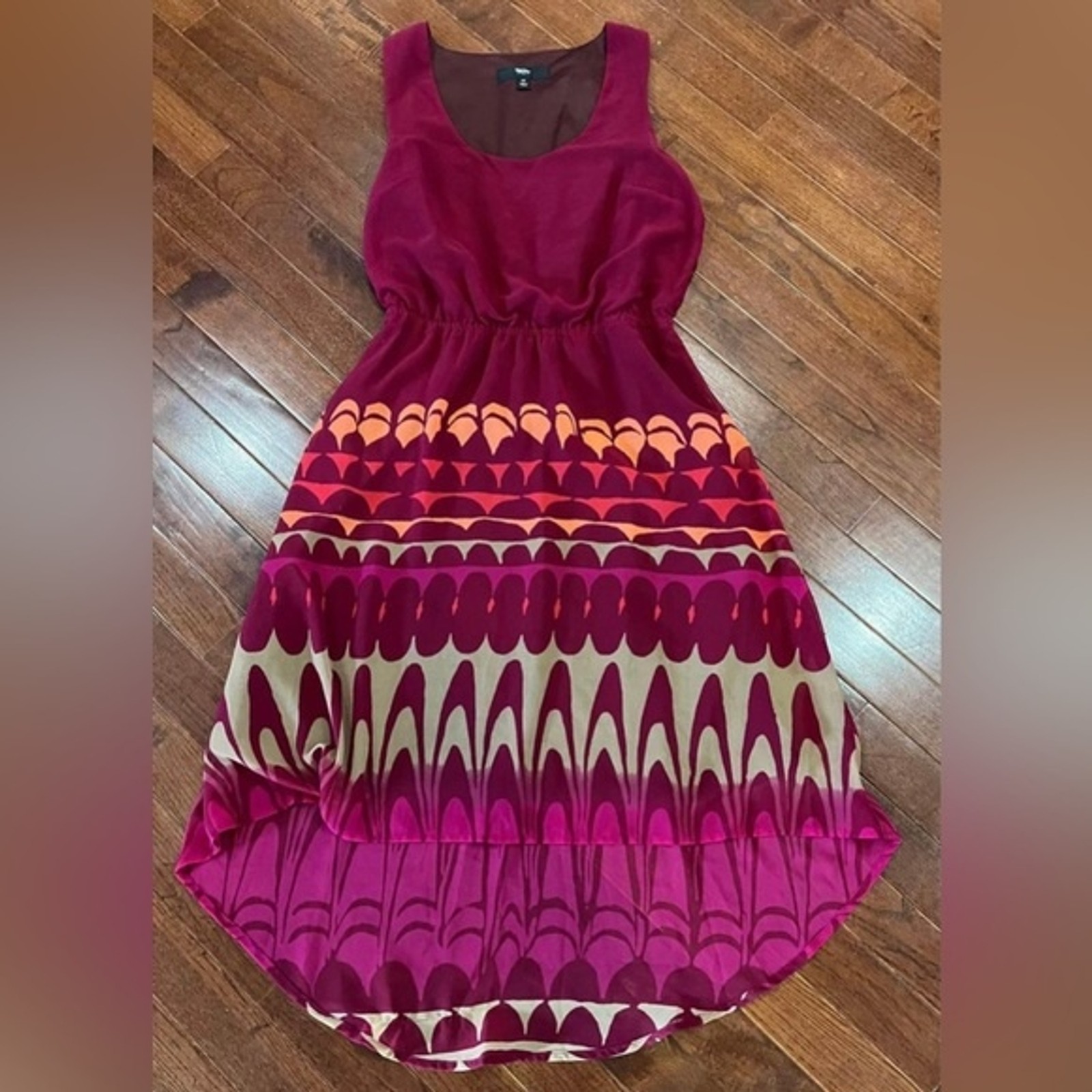Beautiful wine pink and tan dress with elastic waist size XS