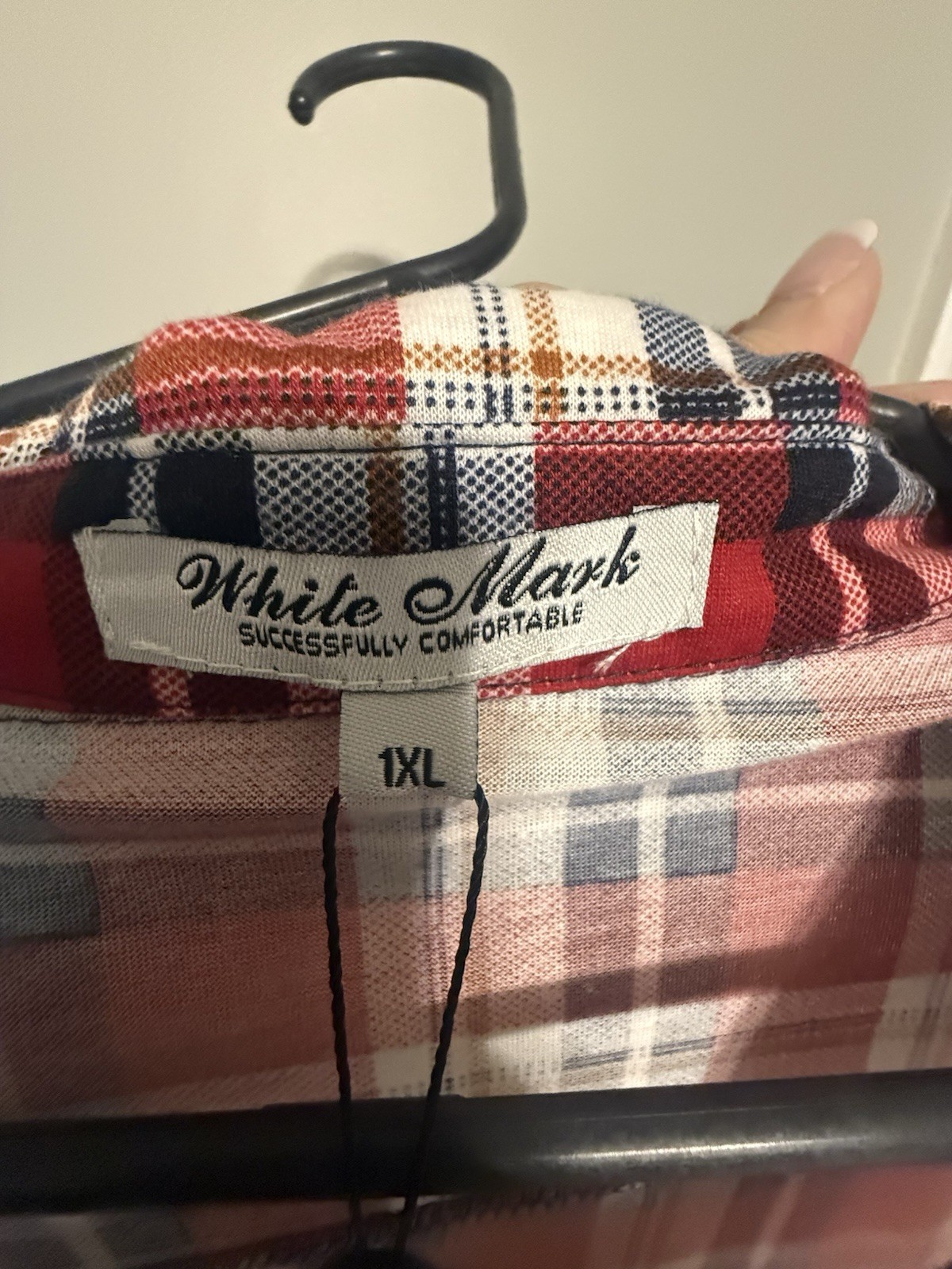 White Mark Red Plaid Oversized Very Soft Shirt, Size 1XL NWT