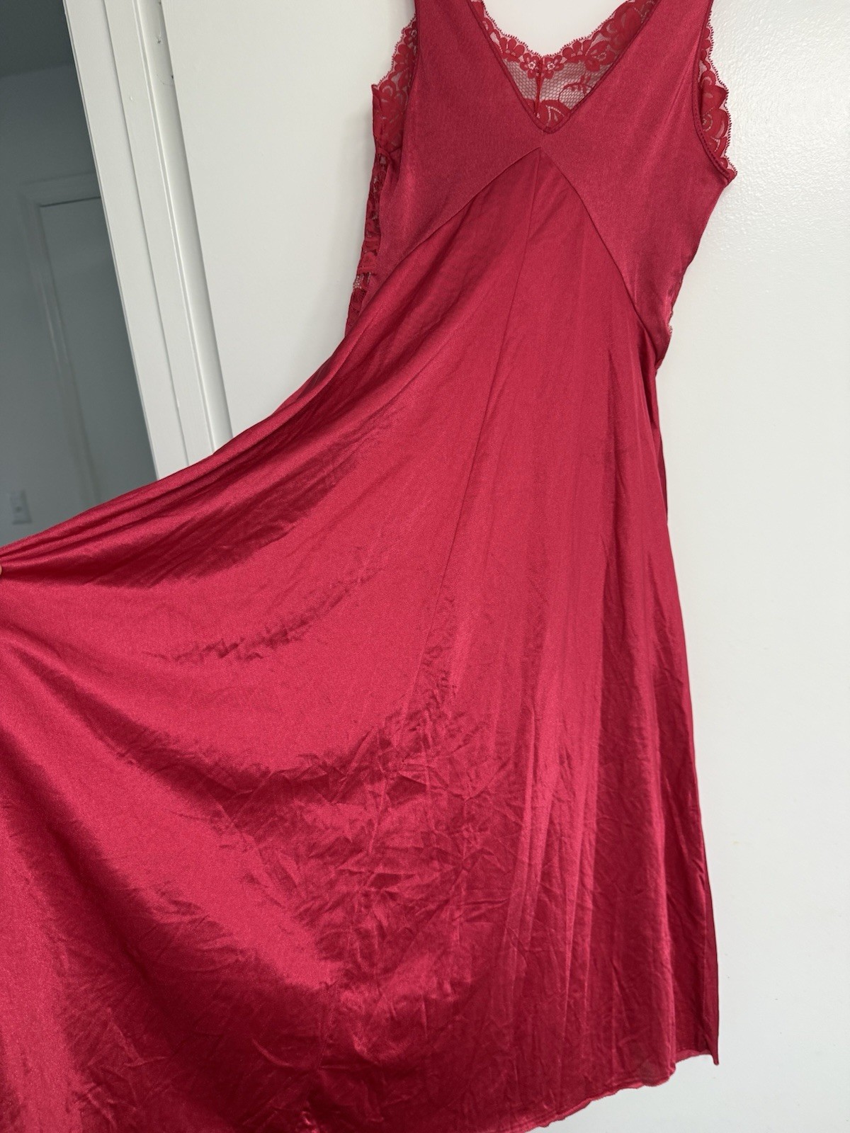 90s Red Lace Bust Midi Slip Dress Triangle Front & Back Neckline, Size М