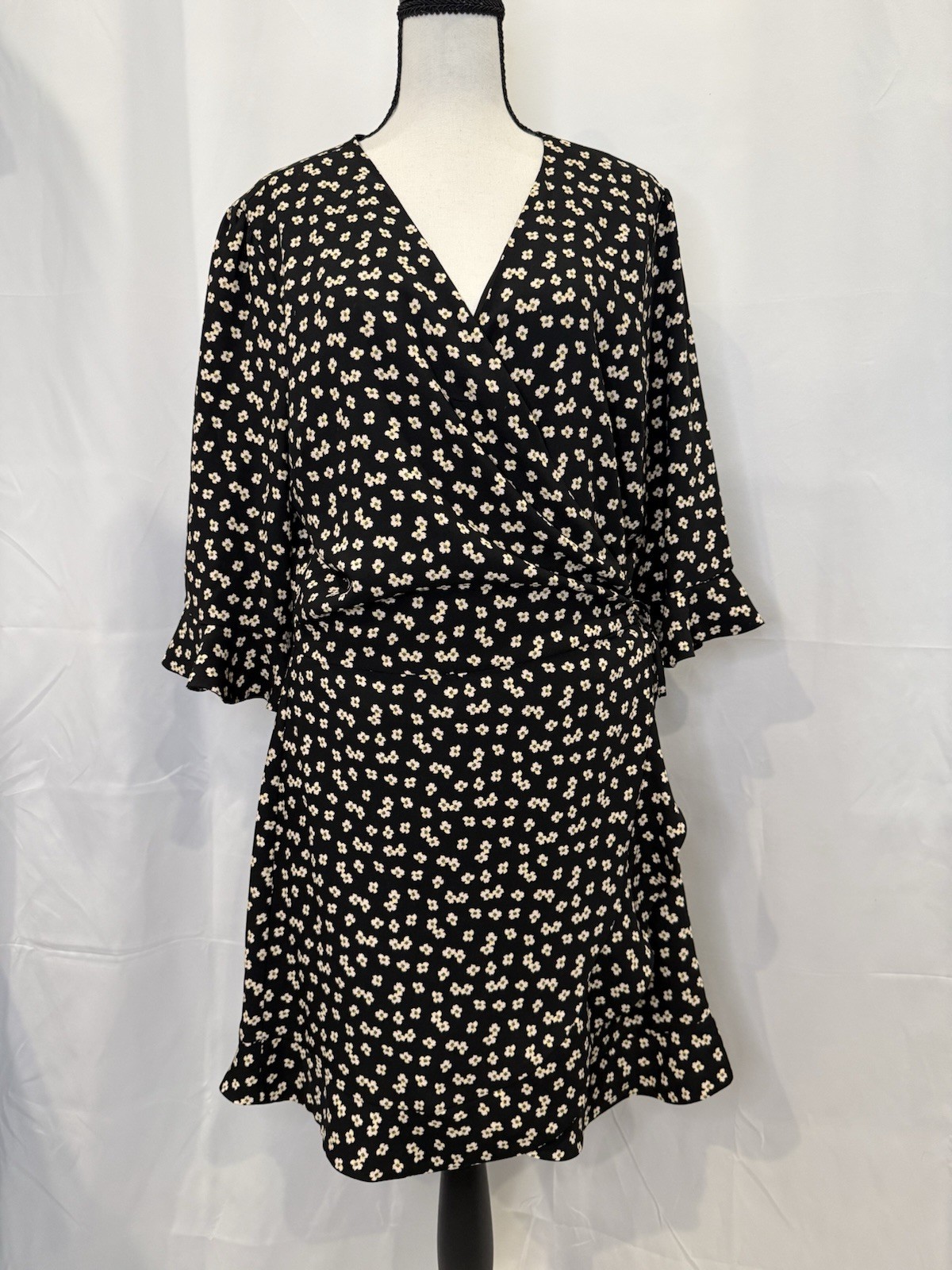 LOFT Black Ditsy Floral Cottagecore Romper V Neck Wrap Mini Dress Size 12 Cute