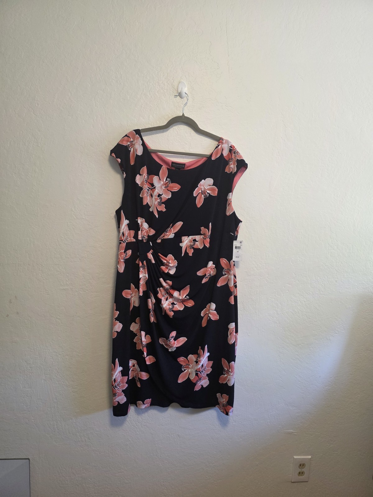 Connected Apparel Lisa Faux Wrap Floral Dress Sz 24W