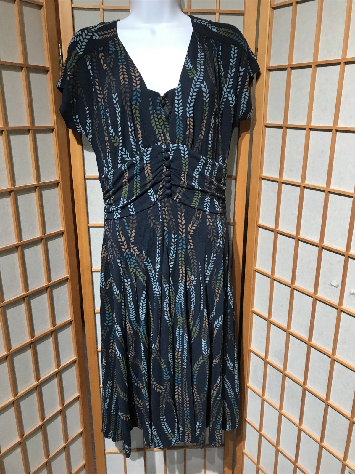 talbots dress size 4 petite Navy with leafy vines