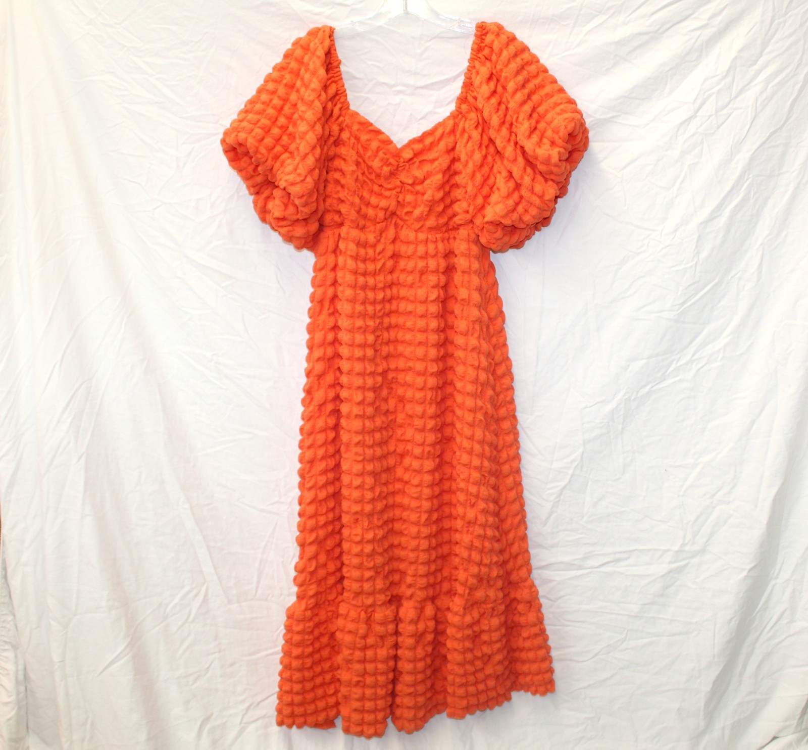 NWT Merci Orange Bubble Dress – Textured Puff Sleeve Midi Dress – Smocked Back