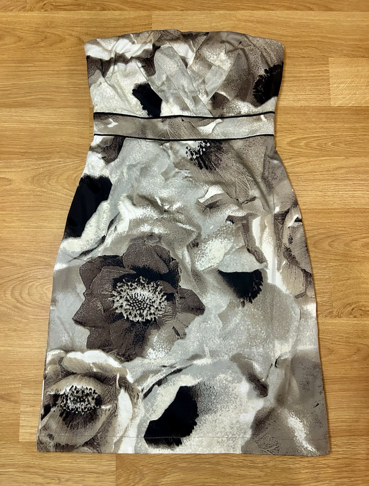 New York & Company Strapless Floral Mini Dress Pleated Lined Zip Gray Sz 2