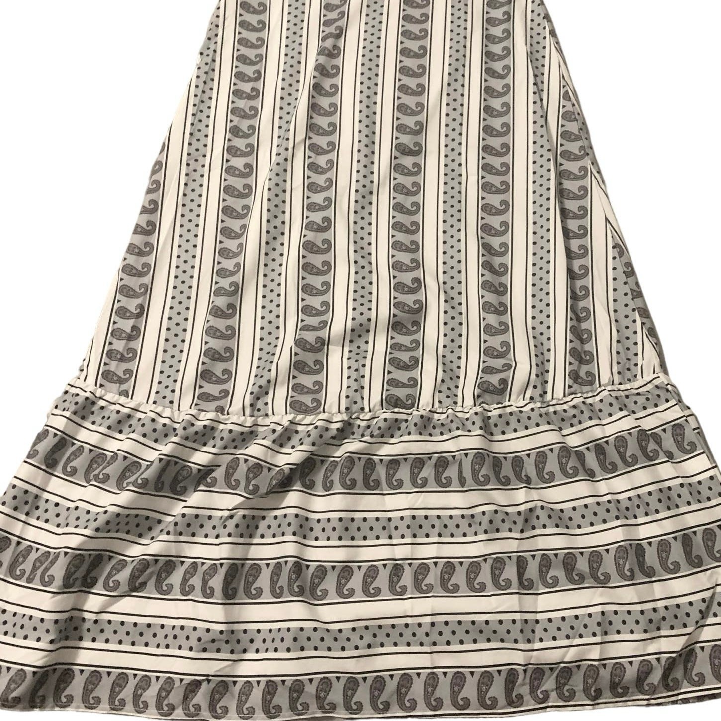 Emery Rose Maxi Dress Medium Gray Paisley Stripe Silky Neutral Quaint Cottage
