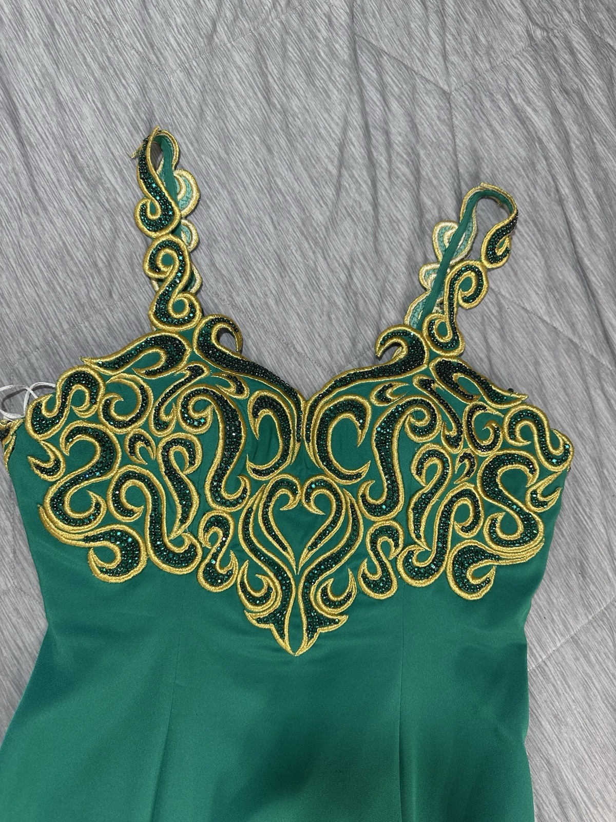 VNTG Y2K “Exclusively Sherri Hill” Green/Gold Satin Beaded Embroidered Mermaid