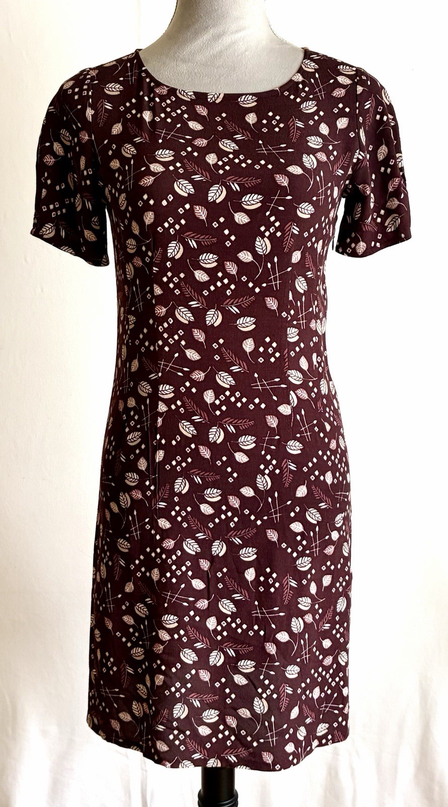 Somewhere Paris Leafy Mini Sheath Dress Rayon Burgundy Sz 36 EU, US Sm